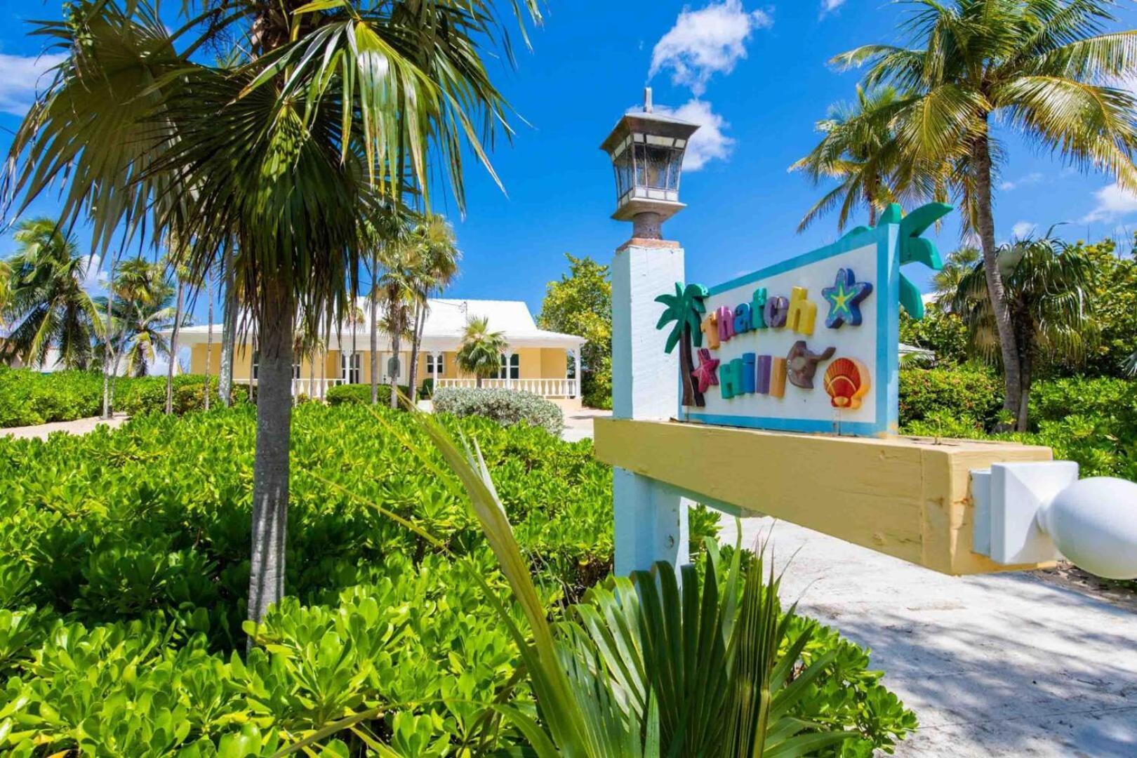 Thatch Hill - Renovated Beach House With Pool, Short Walk To The Rum Point Club Driftwood Village المظهر الخارجي الصورة